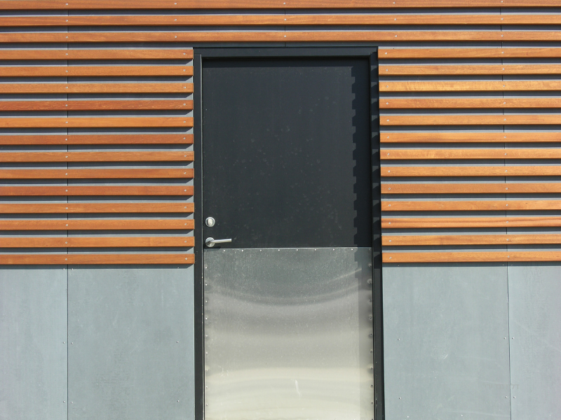 דלת נגד ירי